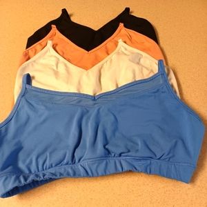 4 sports bras size L.